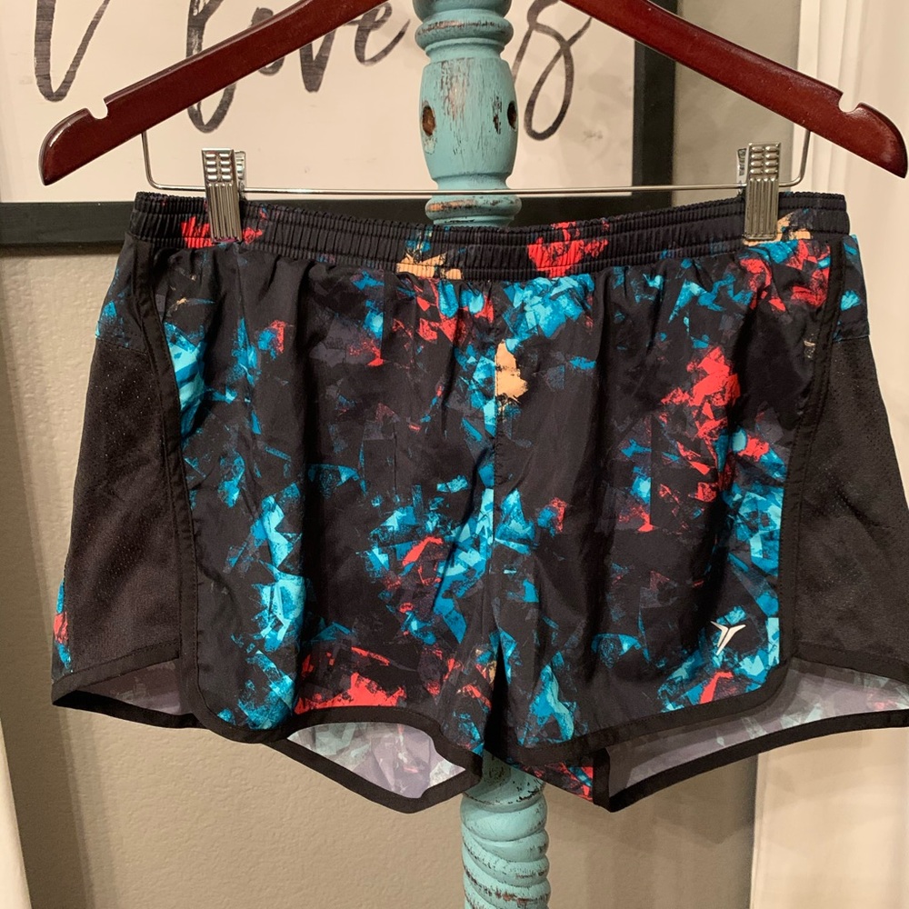 Running shorts